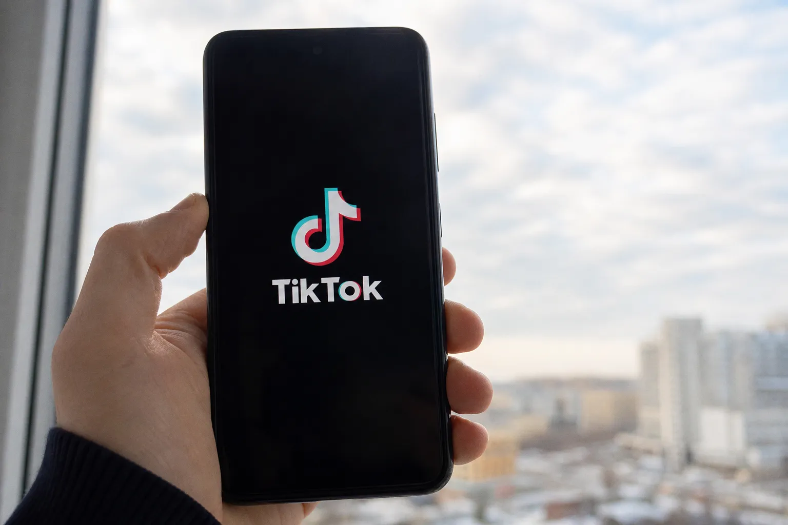 Почему нигерийские TikTok-тренды захватывают мир и как они работают