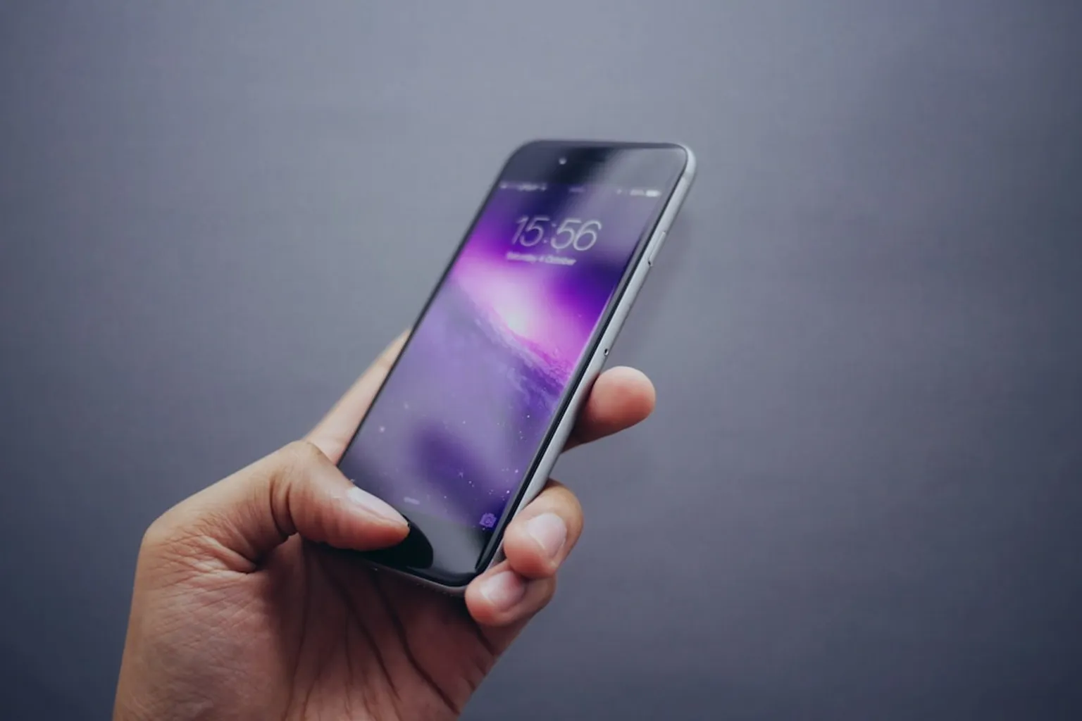 В TikTok и Reels набирает популярность ИИ-тренд с танцами под трек Toxi$